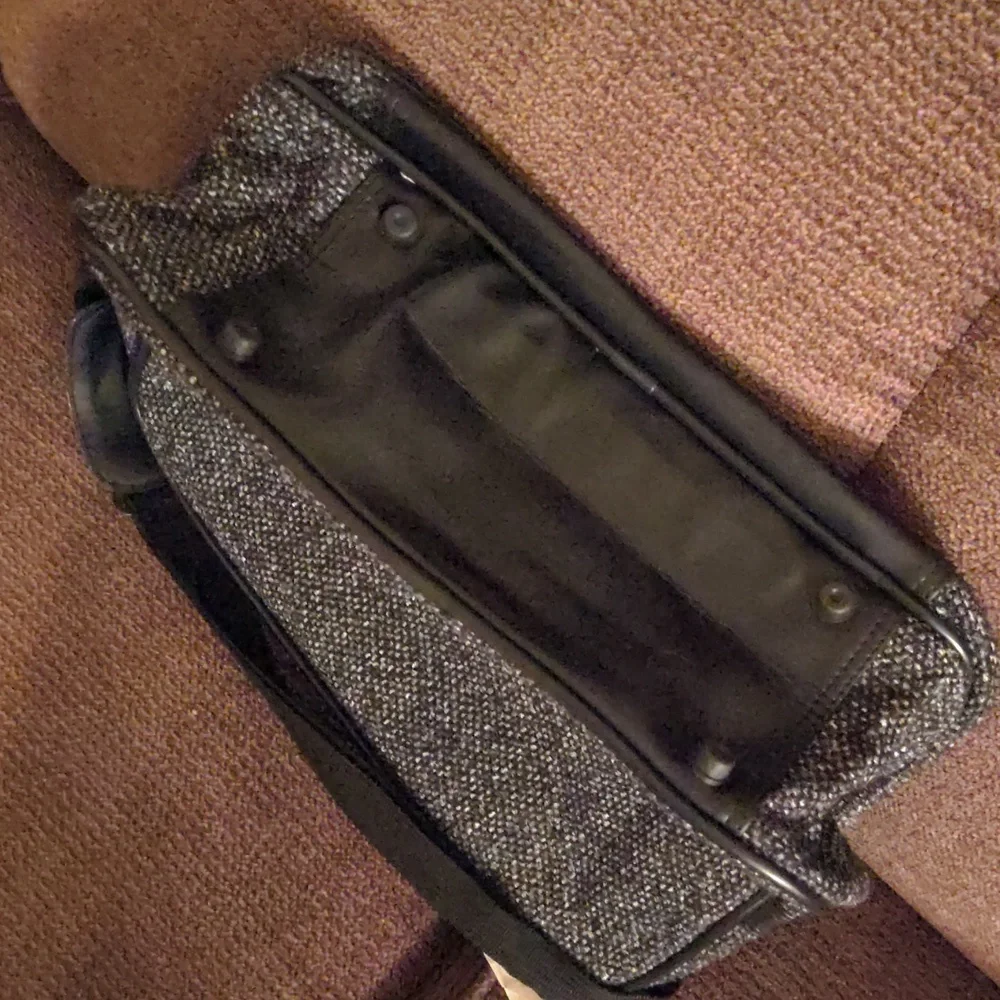 NWT Olympia International Carry-on Dark Gray and Brown Jute Tweed Strapped Bag